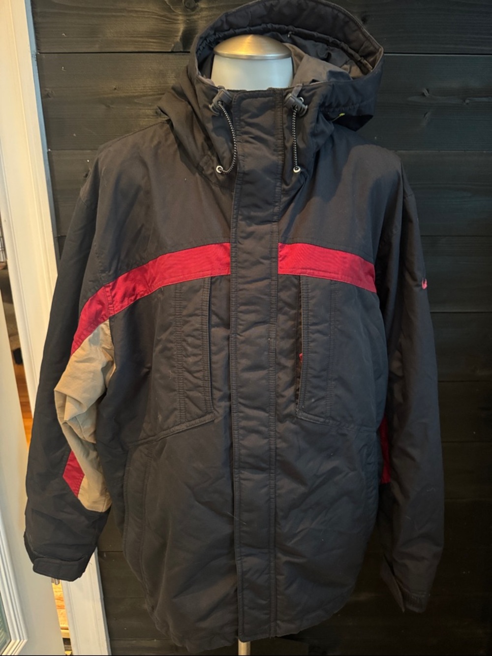 Nike Mens Vintage Hooded Padded Puffer Winter Jacket Coat Black Red Khaki Stripe
